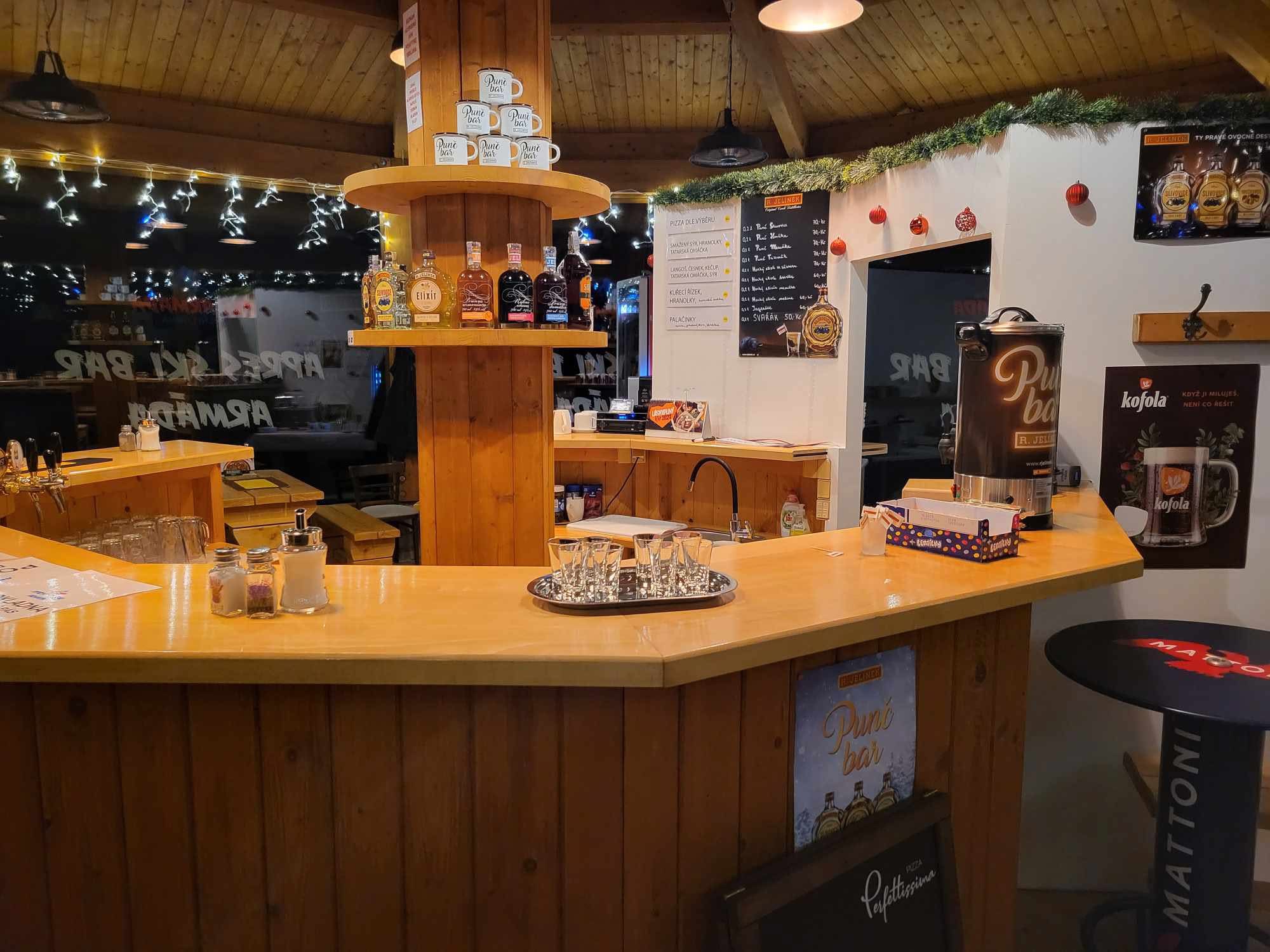 Punč bar a nabídka nápojů v Apres Ski Baru